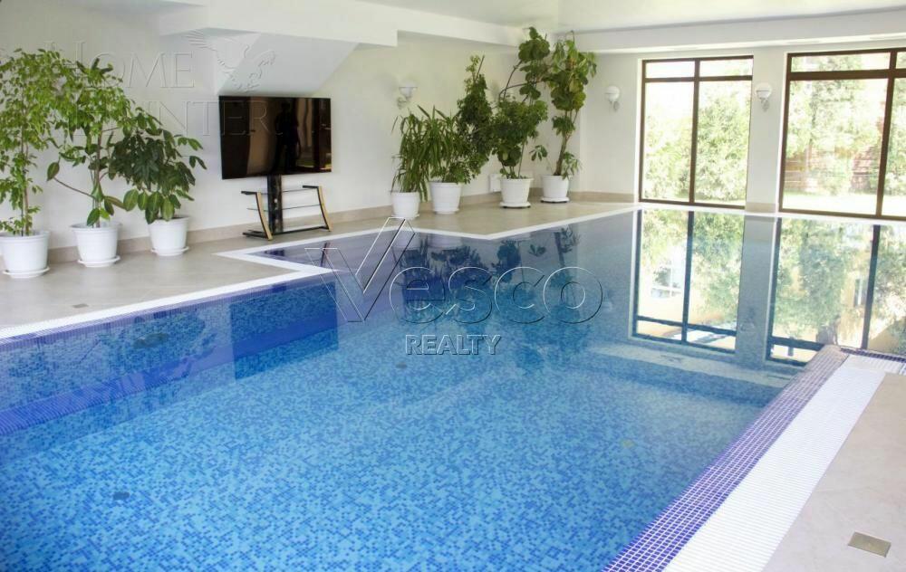 2-этажный коттедж 800 м² с отделкой