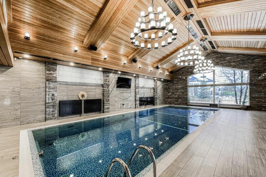 2-этажный коттедж 1 700 м² без отделки