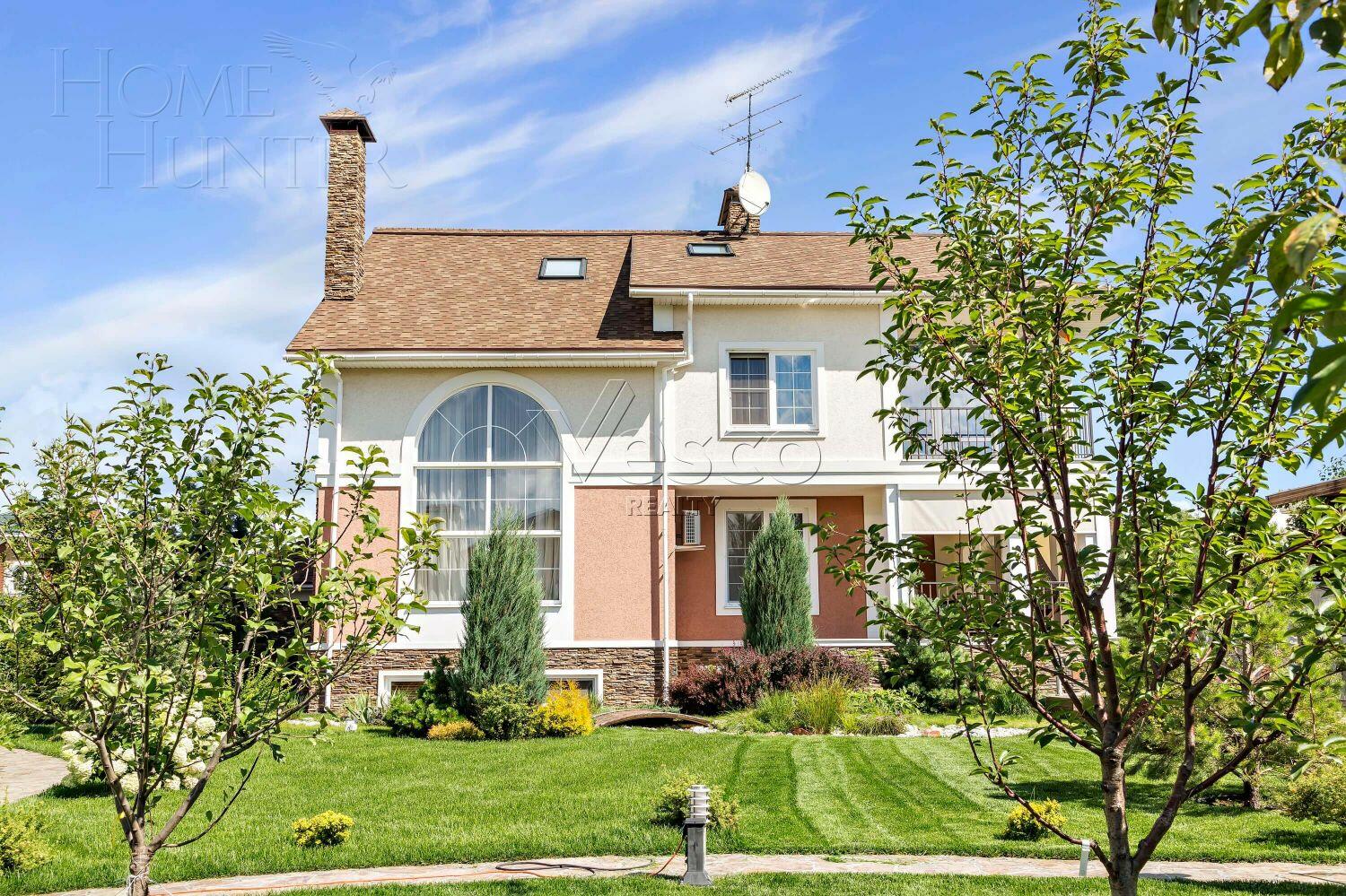 2-этажный коттедж 540 м² с отделкой