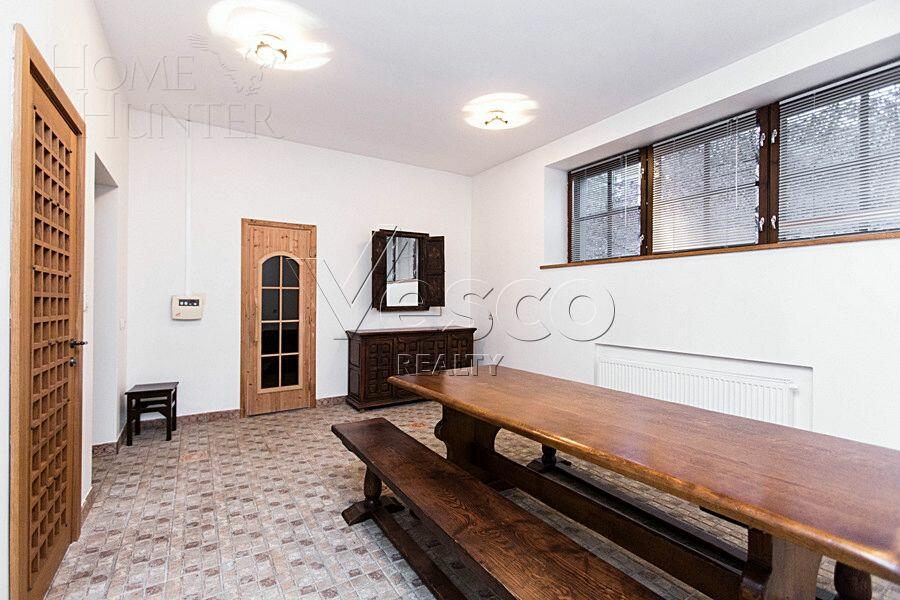 2-этажный коттедж 720 м² с отделкой