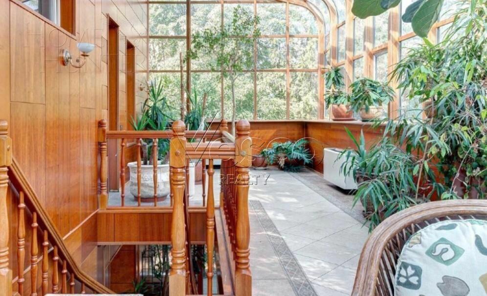 2-этажный коттедж 650 м² с отделкой