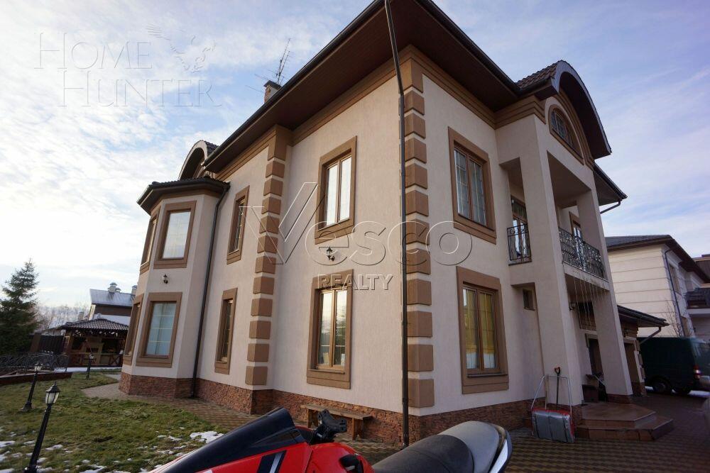 2-этажный коттедж 650 м² с отделкой