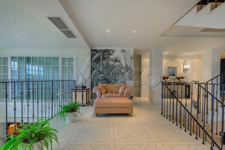 2-этажный коттедж 1 200 м² с отделкой