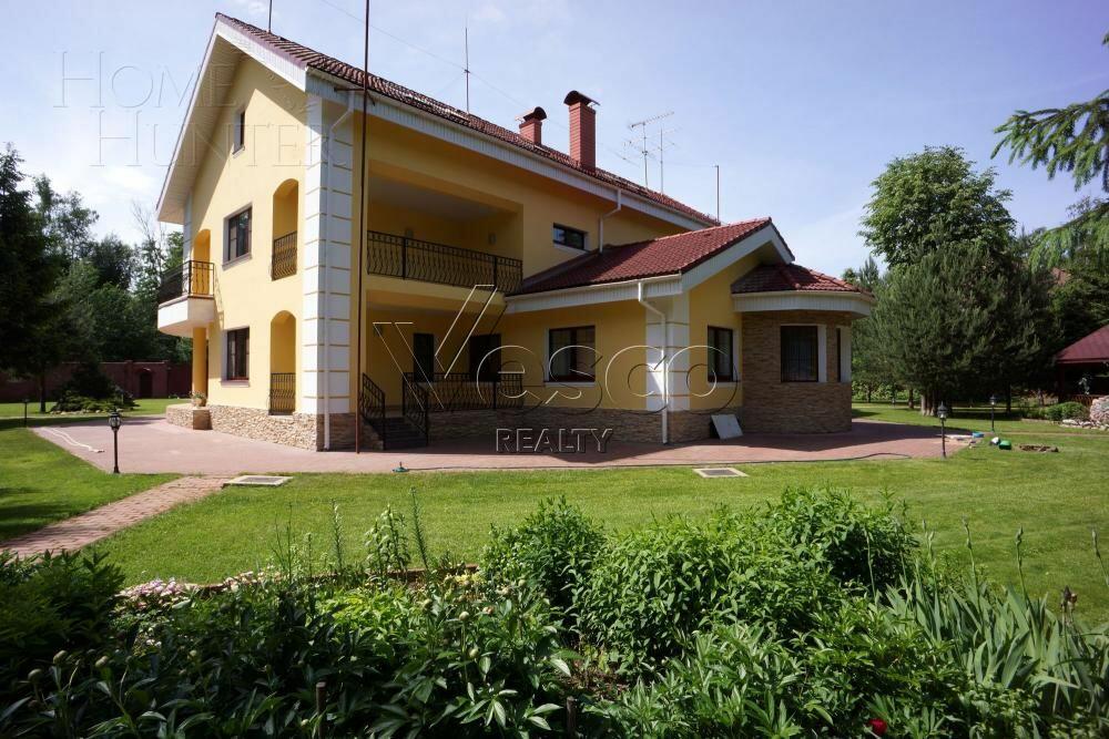 2-этажный коттедж 678 м² с отделкой