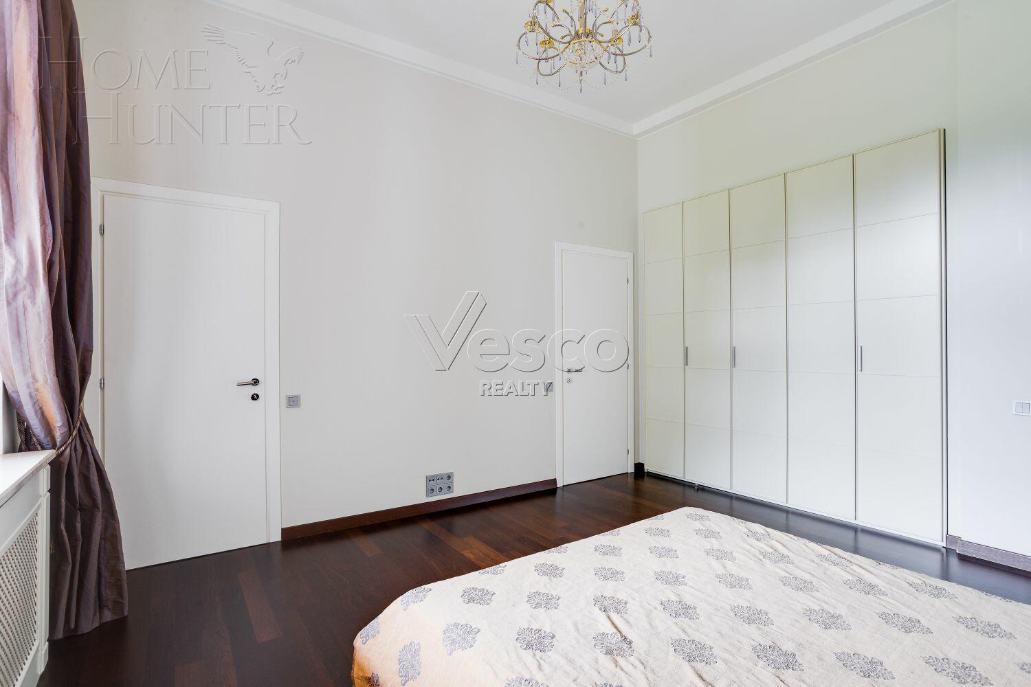 2-этажный коттедж 580 м² с отделкой