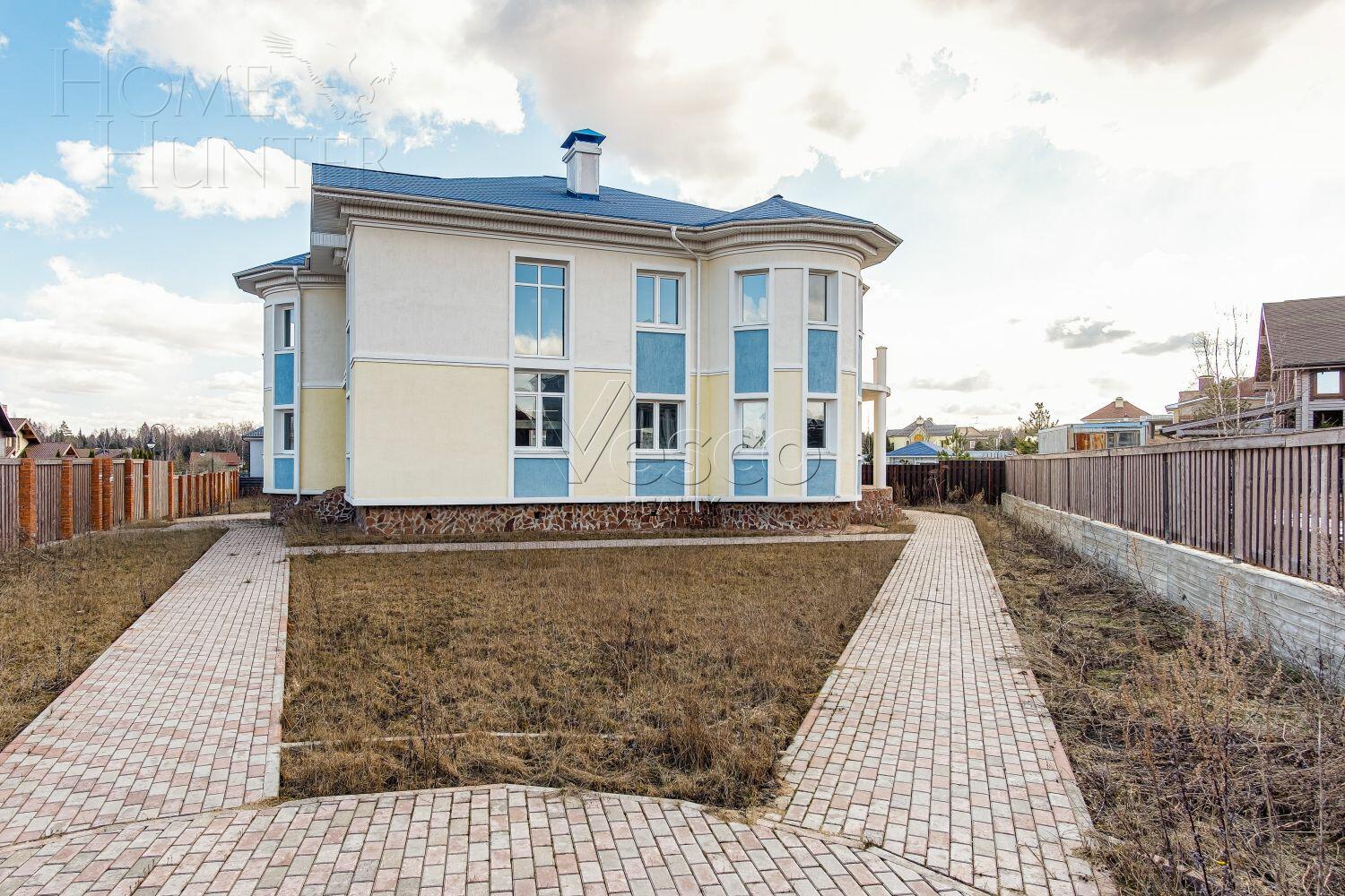 2-этажный коттедж 300 м² без отделки