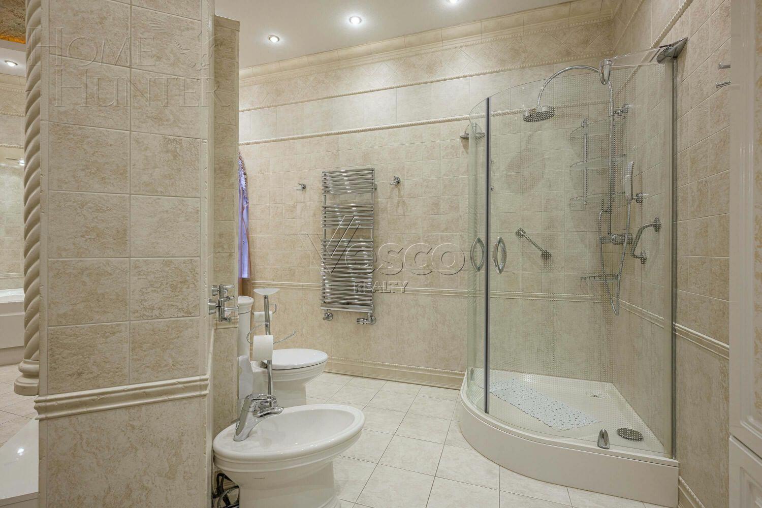 2-этажный коттедж 1 720 м² с отделкой