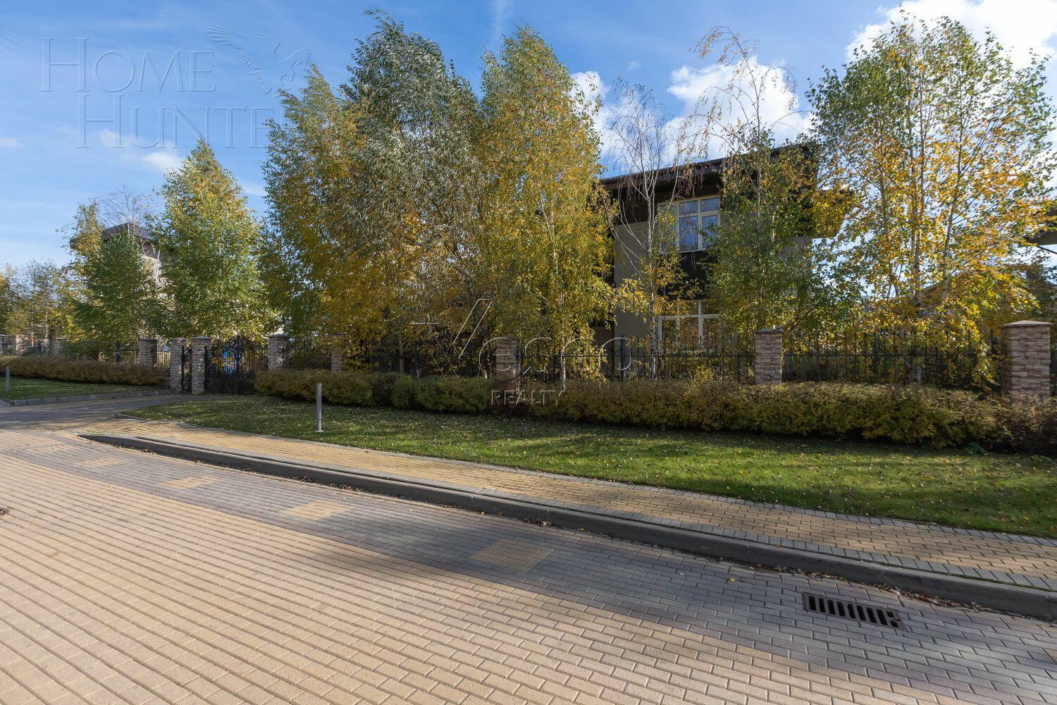 2-этажный коттедж 272 м² без отделки