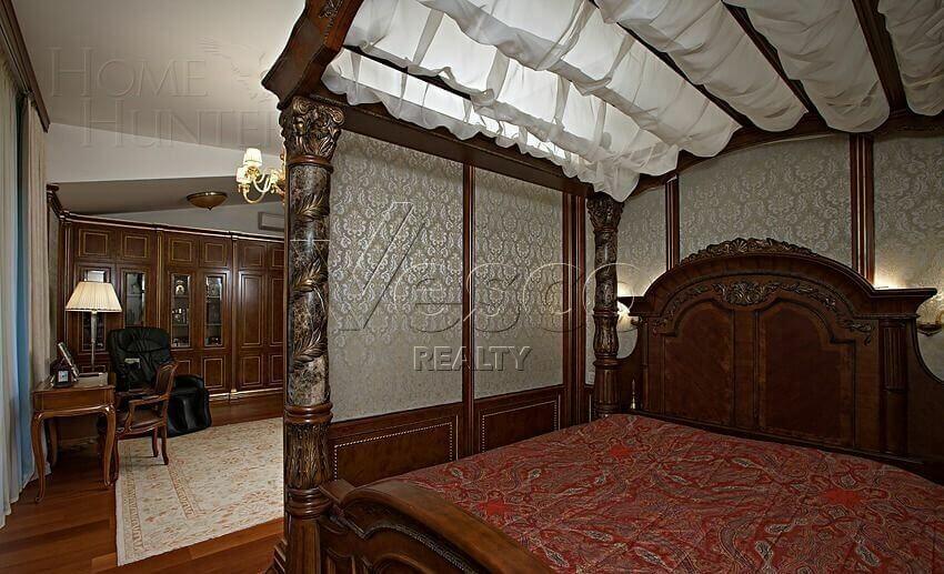 3-этажный таунхаус 286 м² с отделкой