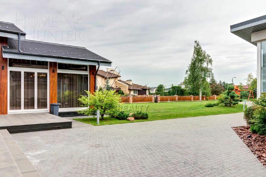 2-этажный коттедж 1 700 м² без отделки