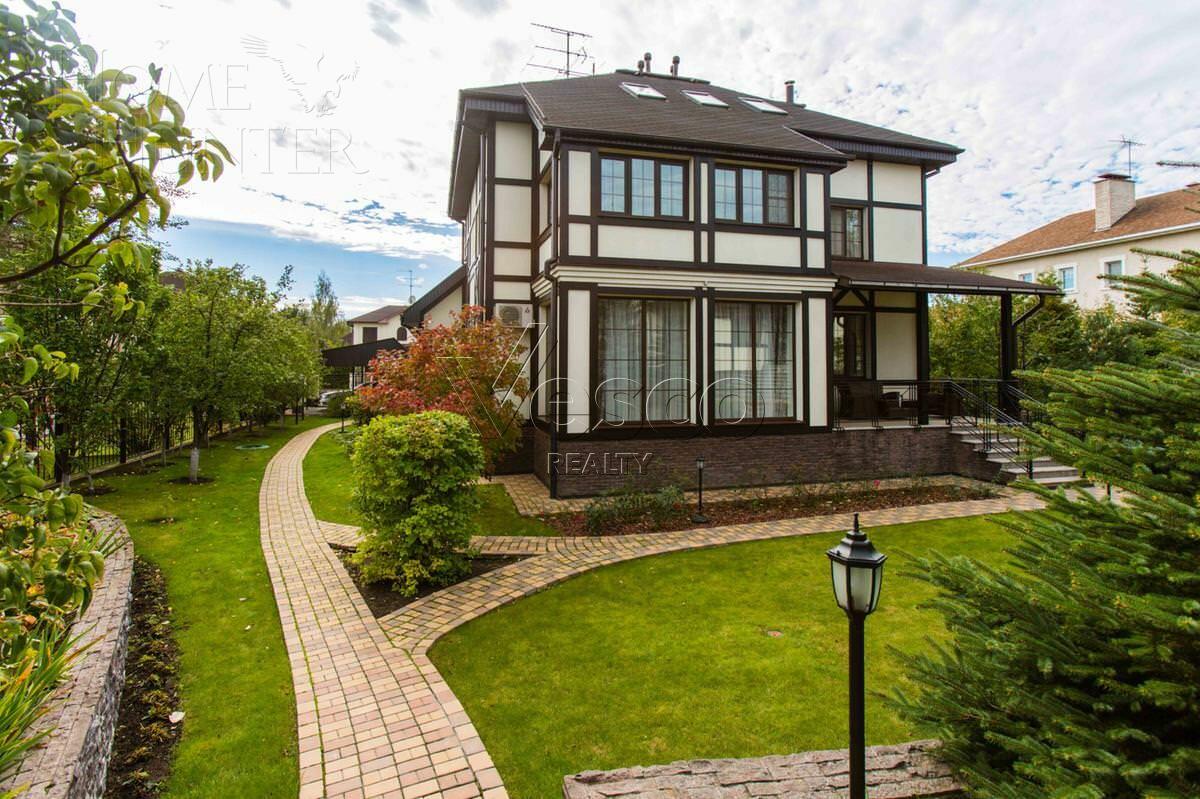 2-этажный коттедж 800 м² с отделкой