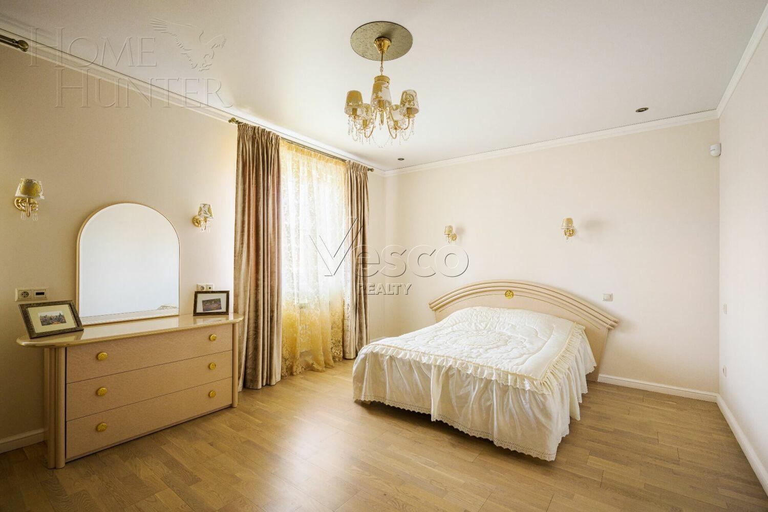 2-этажный коттедж 420 м² с отделкой