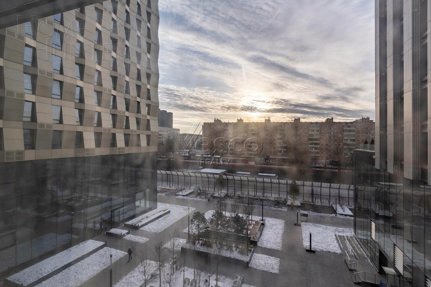 4-КОМН. КВАРТИРА С ОТДЕЛКОЙ 138 М² НА 4 ЭТАЖЕ