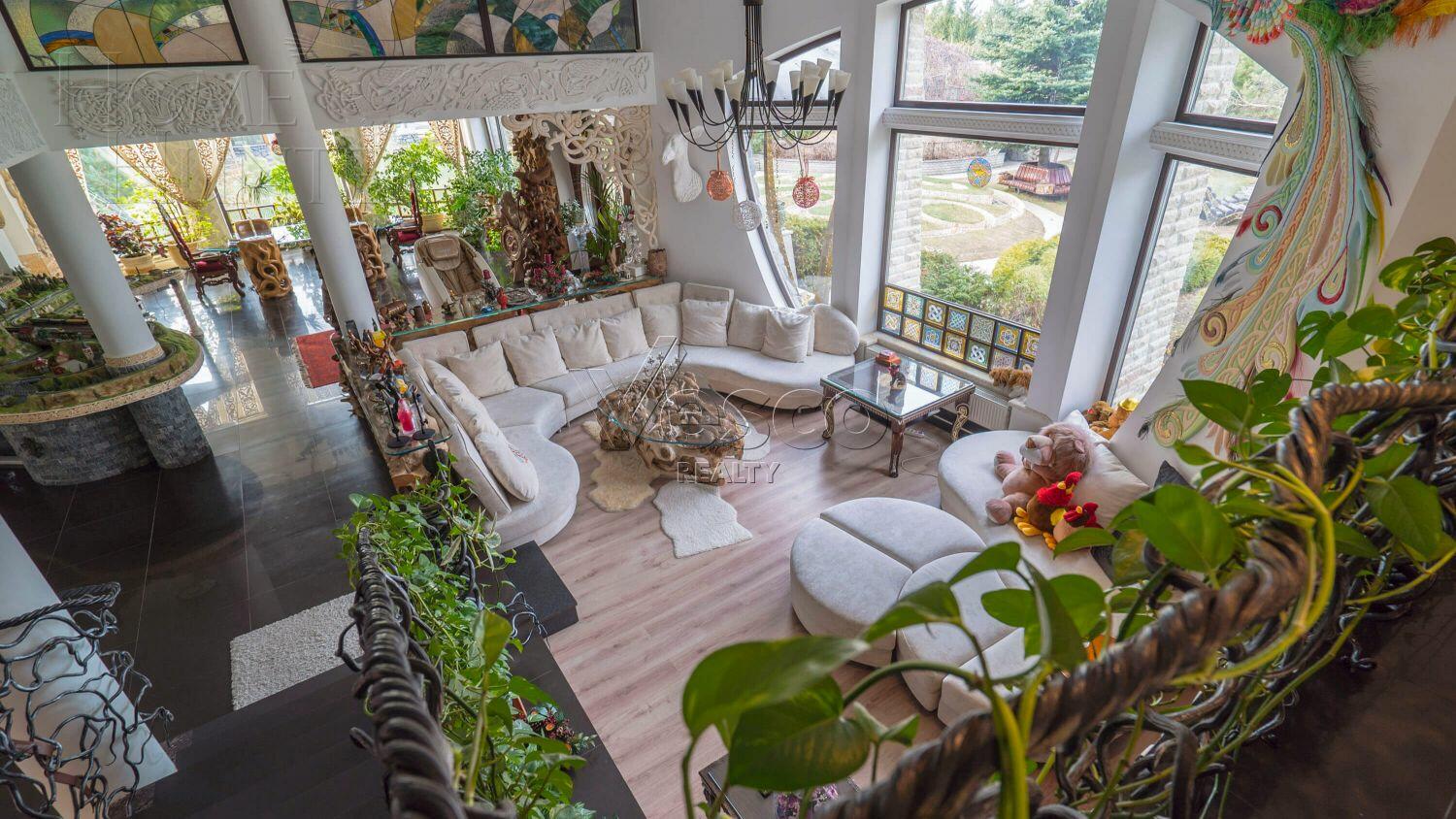 2-этажный коттедж 630 м² с отделкой