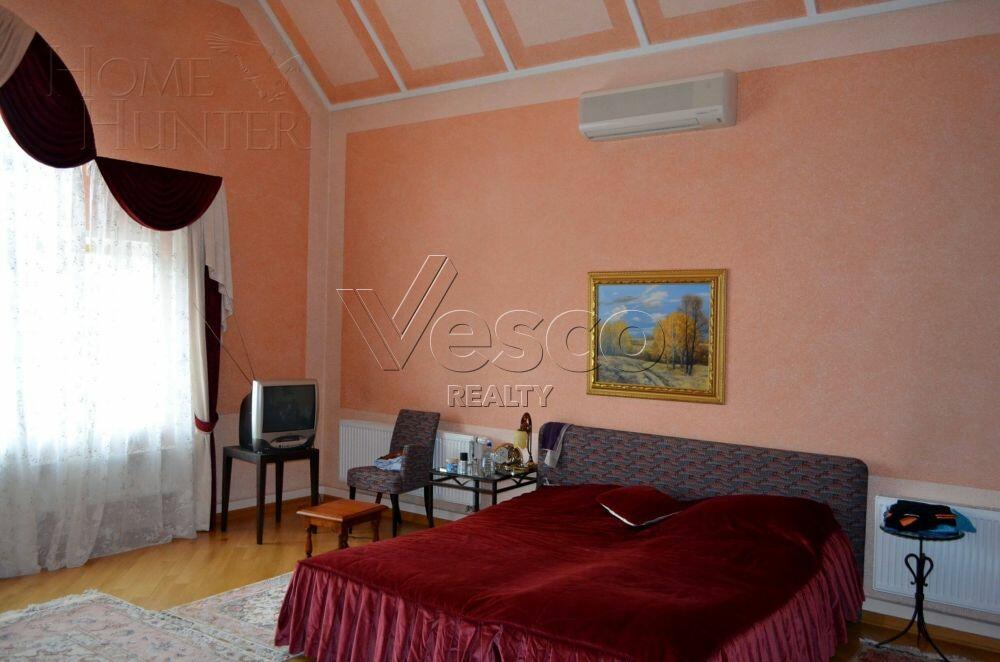 2-этажный коттедж 600 м² с отделкой