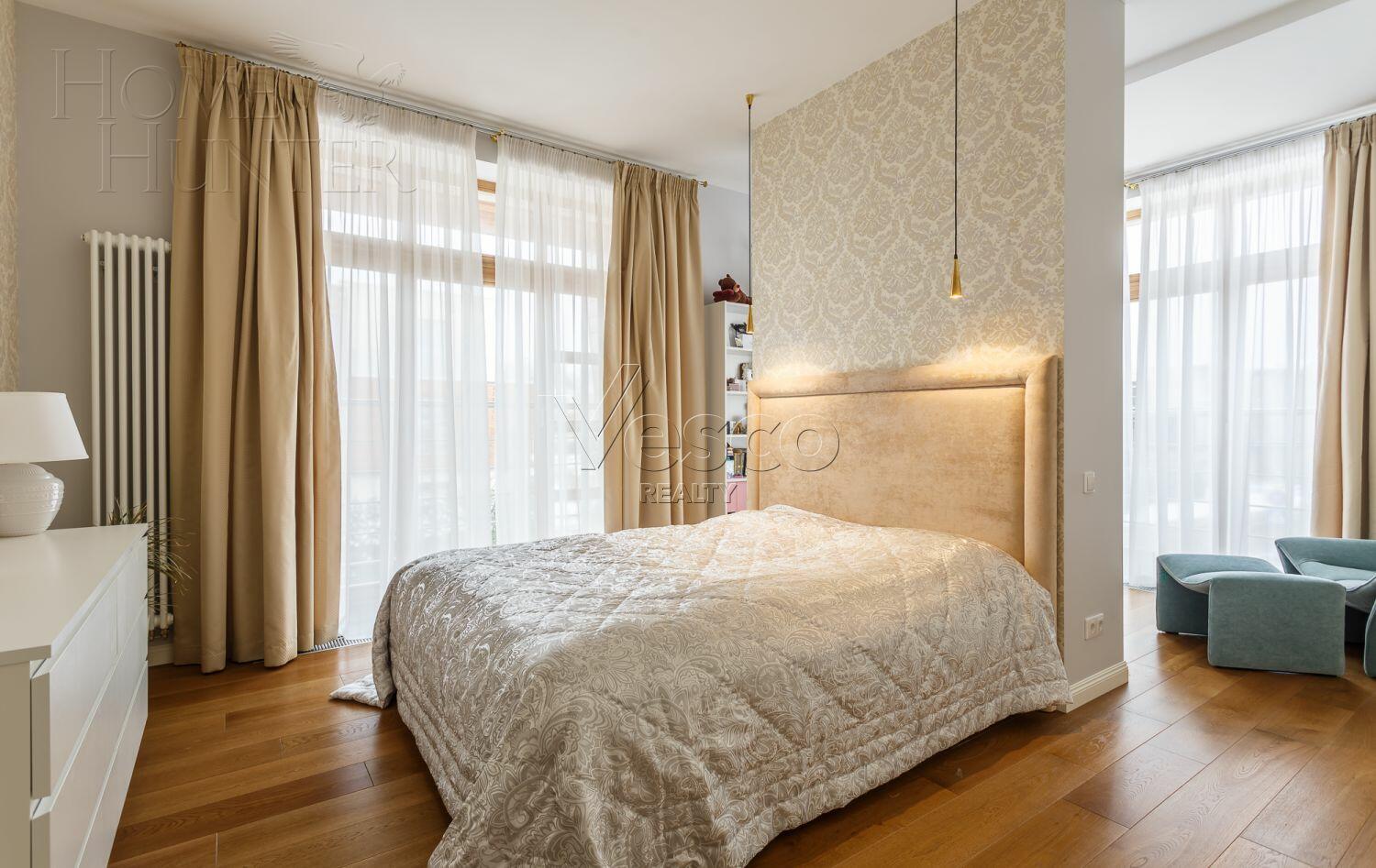 3-этажный таунхаус 360 м² с отделкой