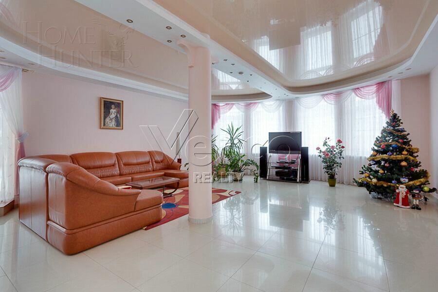 2-этажный коттедж 678 м² с отделкой