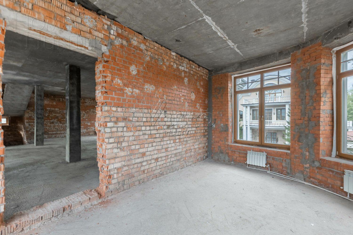 2-этажный коттедж 600 м² без отделки