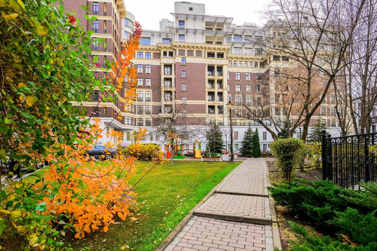 4-КОМН. КВАРТИРА С ОТДЕЛКОЙ 158.4 М² НА 4 ЭТАЖЕ