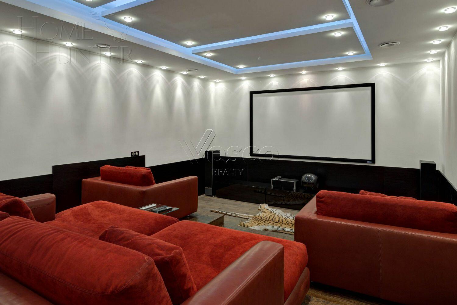 2-этажный коттедж 1 200 м² с отделкой