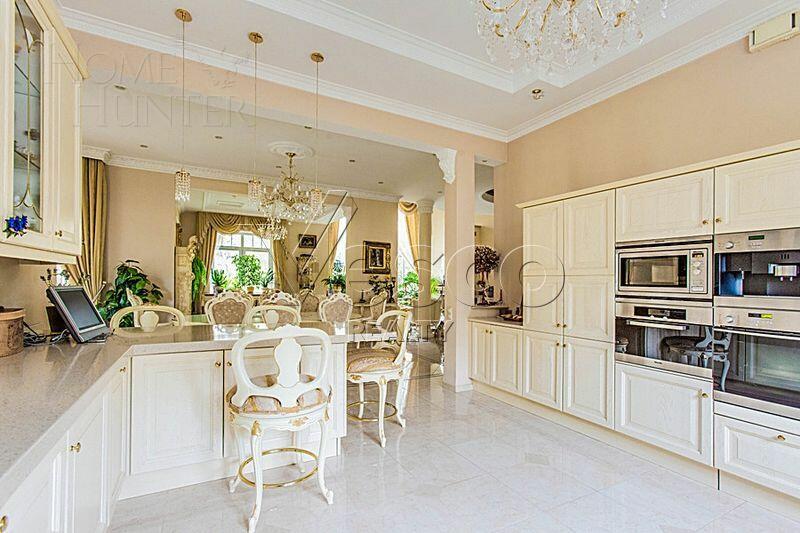 2-этажный коттедж 520 м² с отделкой