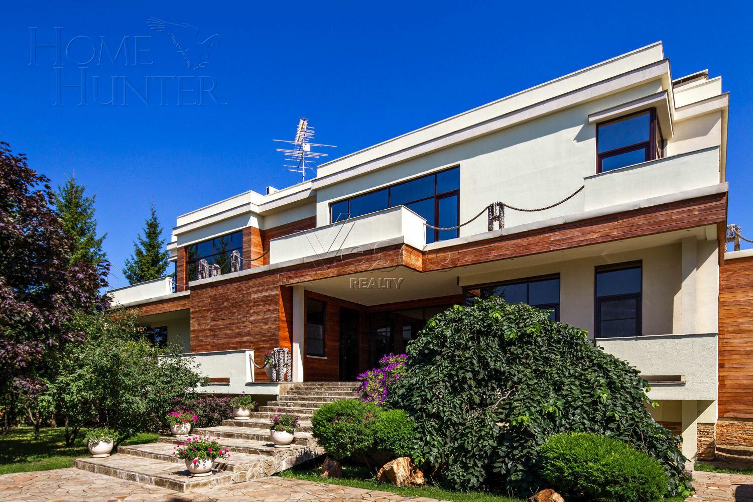 2-этажный коттедж 1 200 м² с отделкой