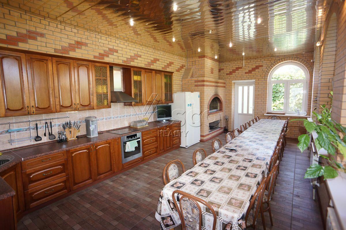 2-этажный коттедж 500 м² с отделкой