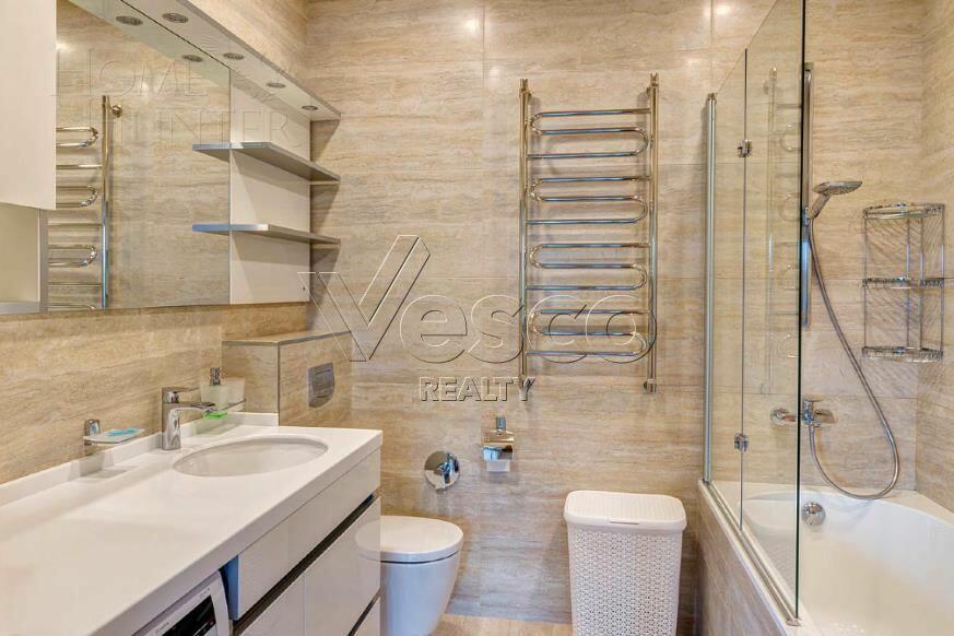 2-этажный коттедж 1 700 м² без отделки