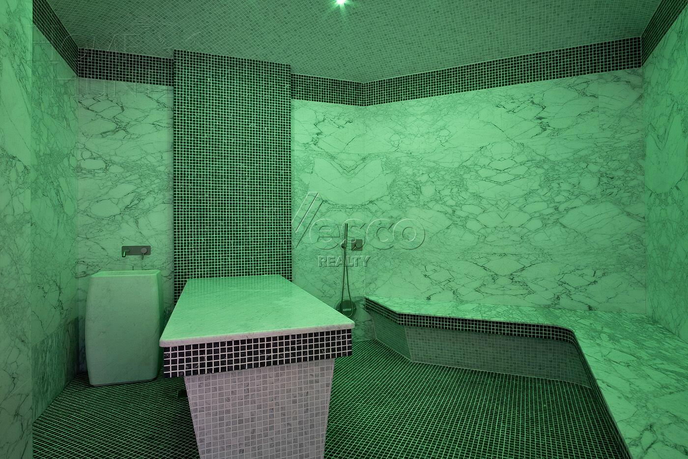 3-этажный коттедж 2 600 м² с отделкой