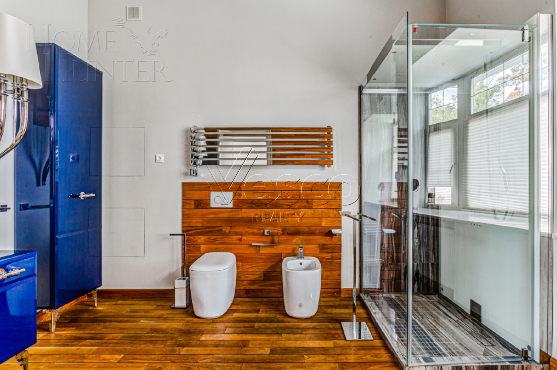 2-этажный коттедж 1 400 м² с отделкой