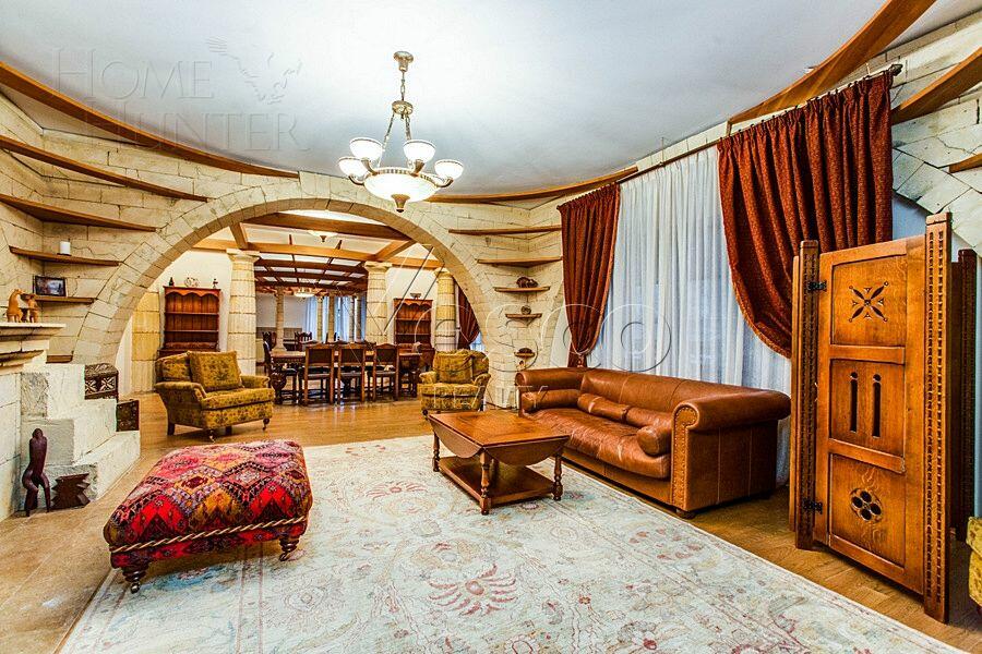 2-этажный коттедж 720 м² с отделкой