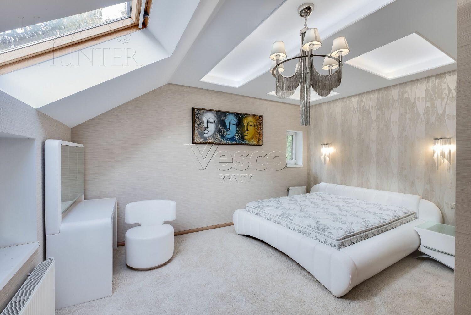 2-этажный коттедж 280 м² с отделкой