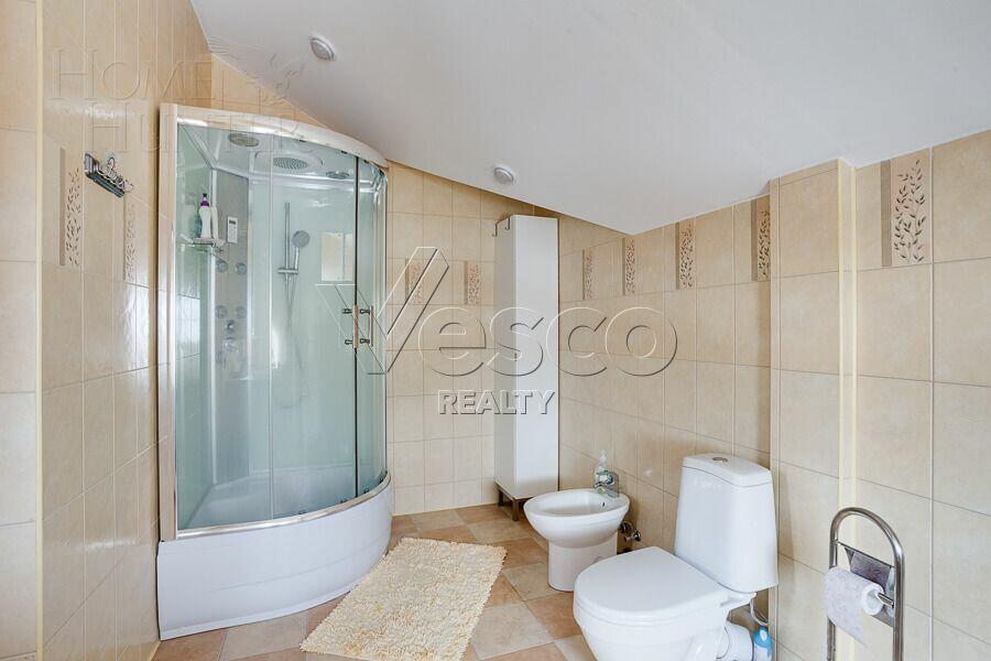 1-этажный коттедж 300 м² с отделкой