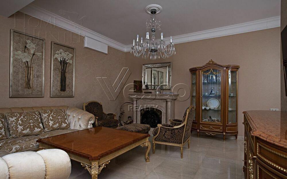 3-этажный таунхаус 286 м² с отделкой