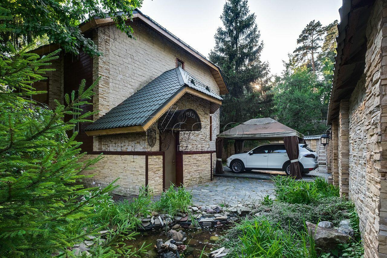 2-этажный коттедж 280 м² с отделкой