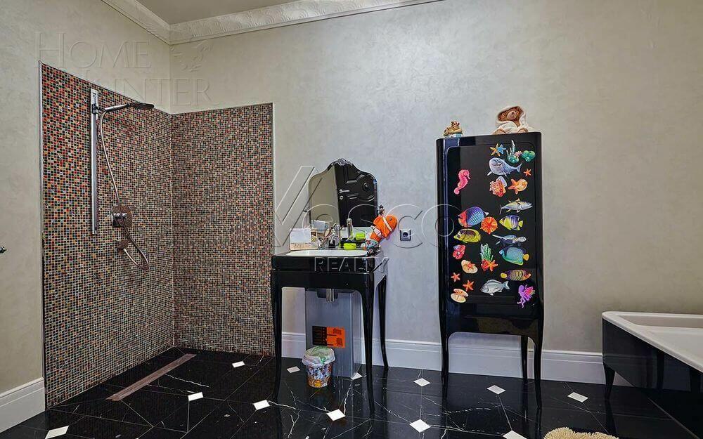 2-этажный коттедж 1 372 м² с отделкой