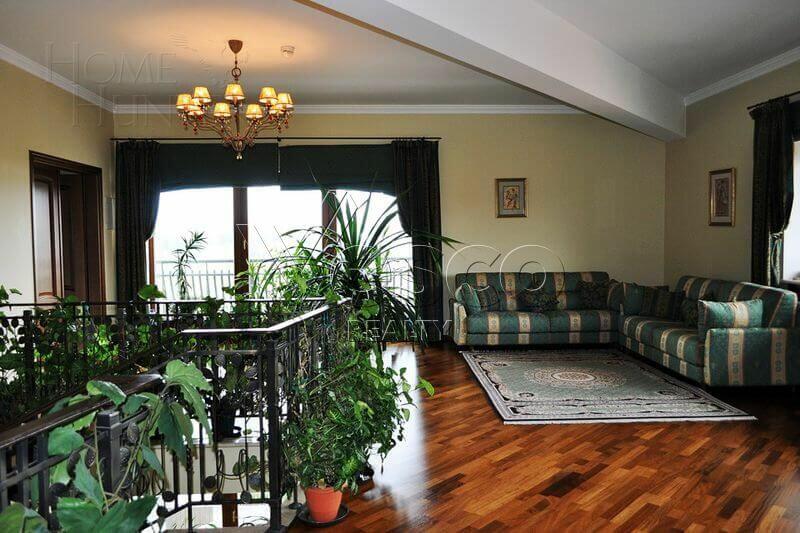 3-этажный коттедж 800 м² с отделкой