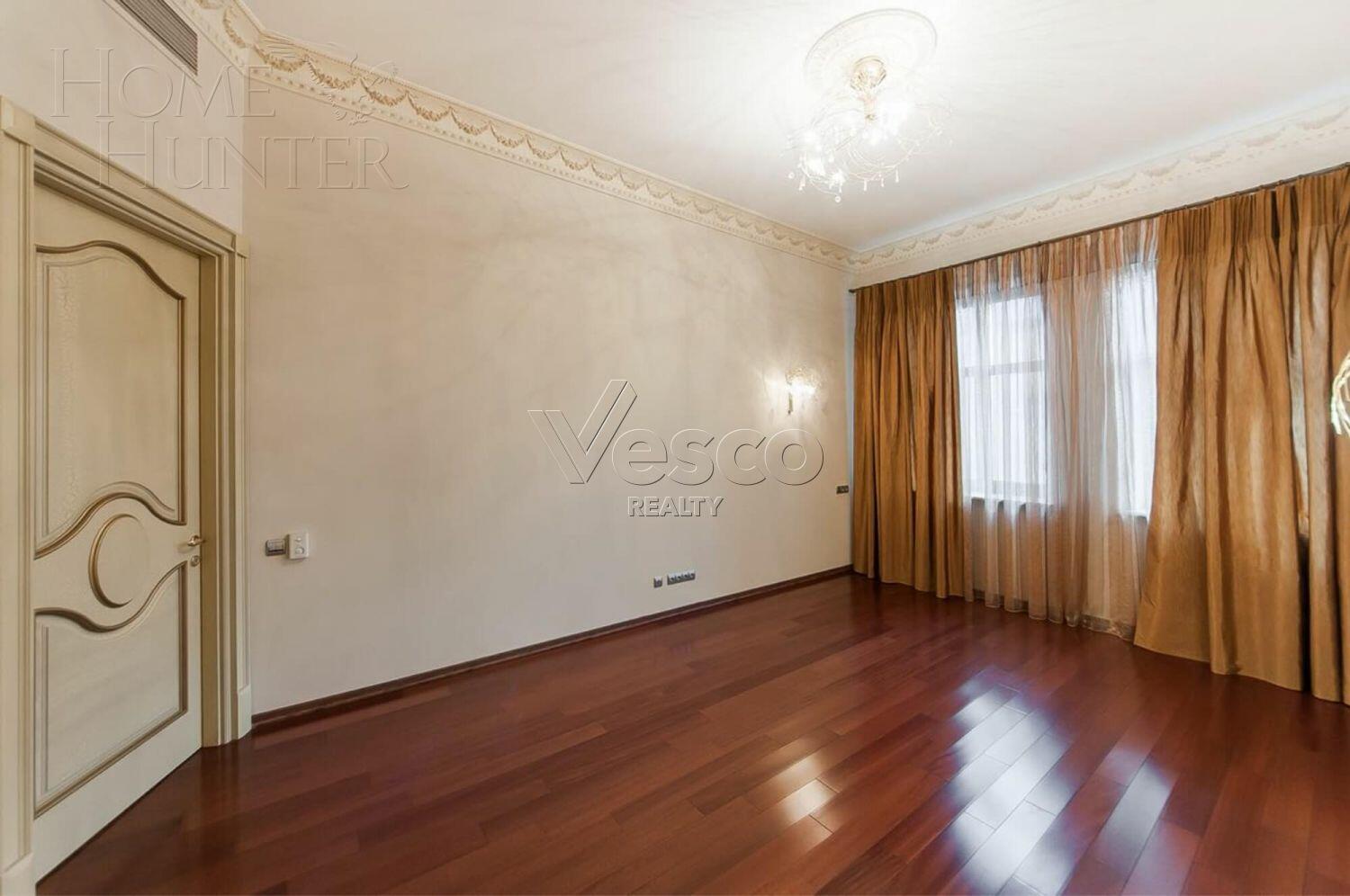 4-КОМН. КВАРТИРА С ОТДЕЛКОЙ 196 М² НА 4 ЭТАЖЕ