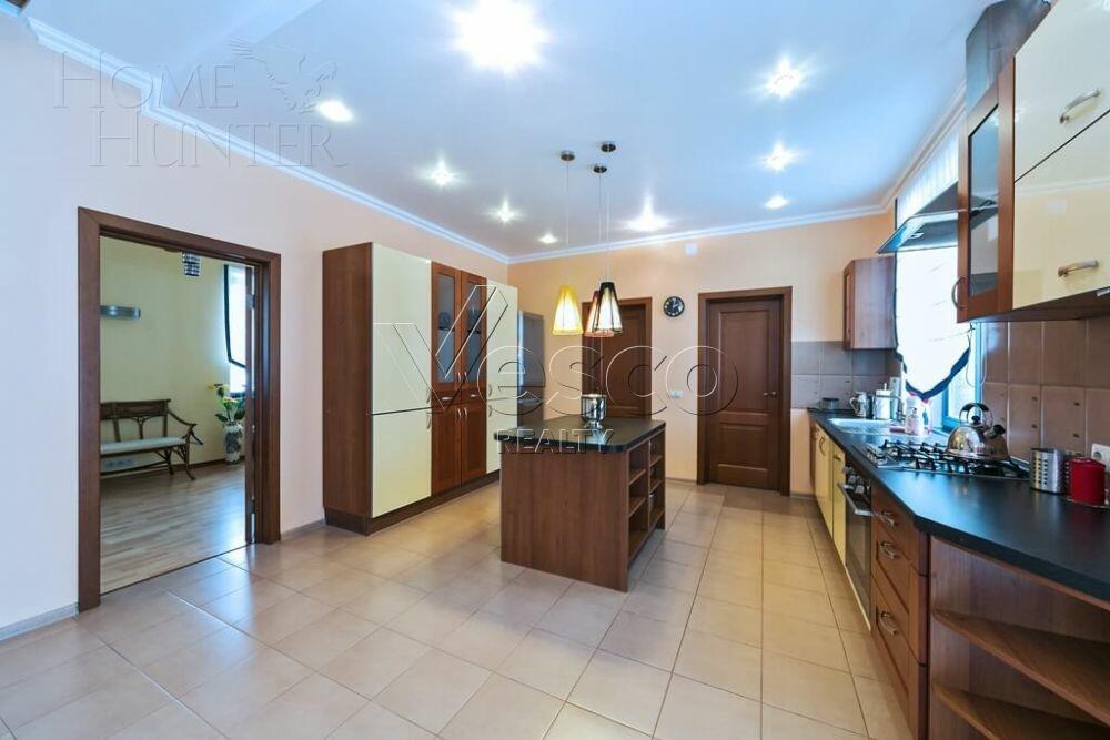 2-этажный коттедж 470 м² с отделкой