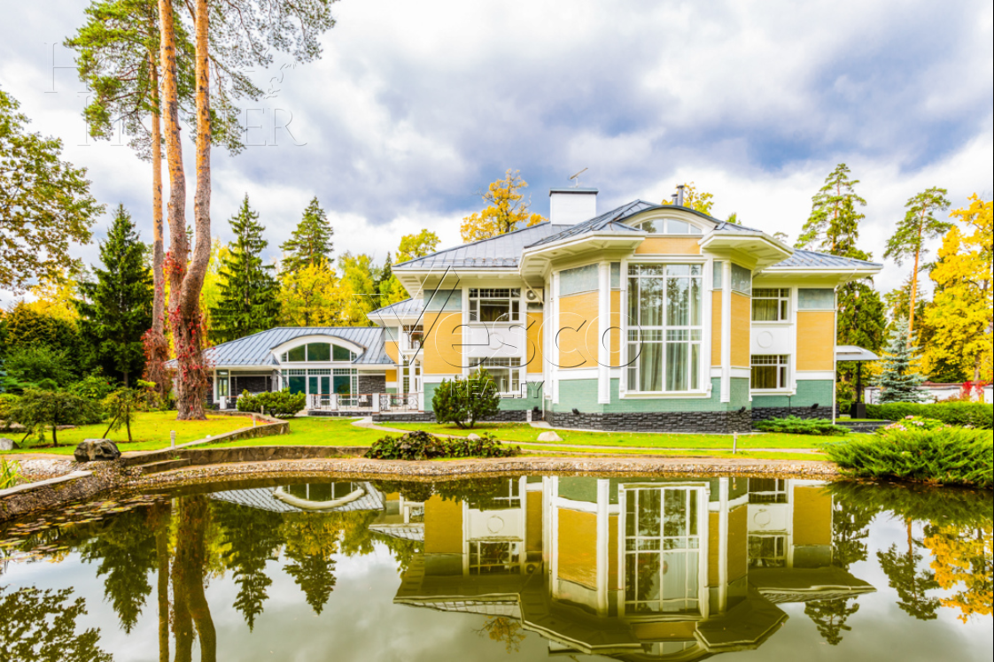 2-этажный коттедж 1 400 м² с отделкой