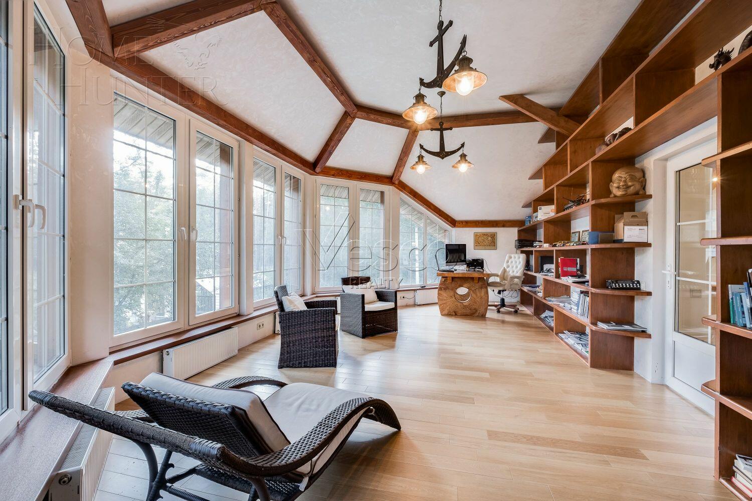 2-этажный коттедж 280 м² с отделкой