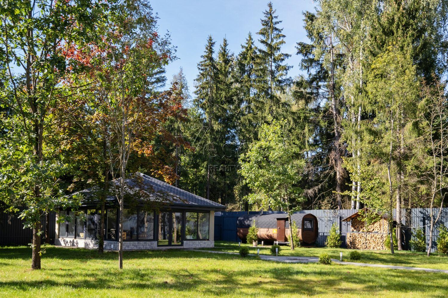 2-этажный коттедж 180 м² с отделкой