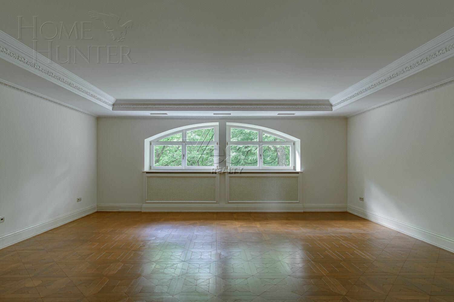 2-этажный коттедж 640 м² с отделкой