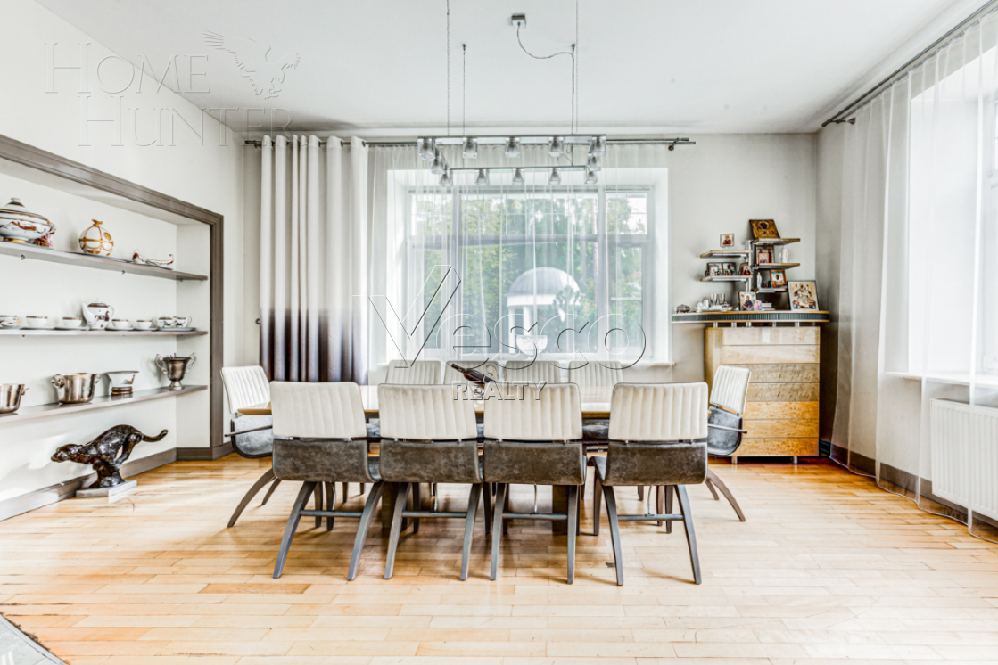 2-этажный коттедж 1 400 м² с отделкой