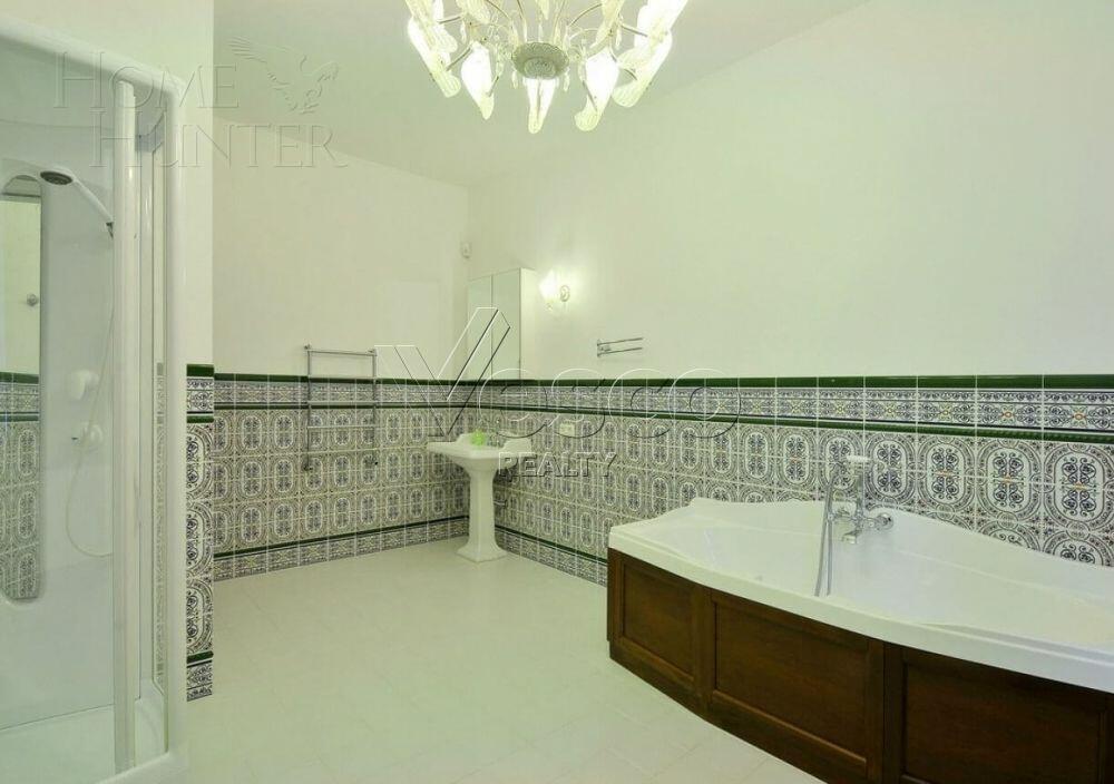 2-этажный коттедж 800 м² с отделкой