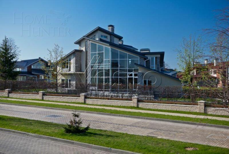 2-этажный коттедж 1 700 м² без отделки