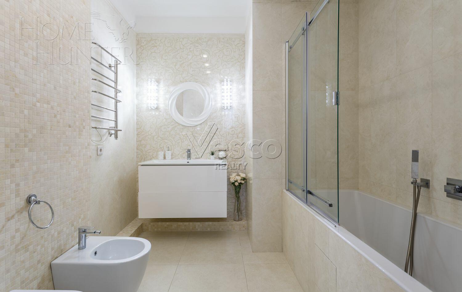 3-этажный таунхаус 360 м² с отделкой