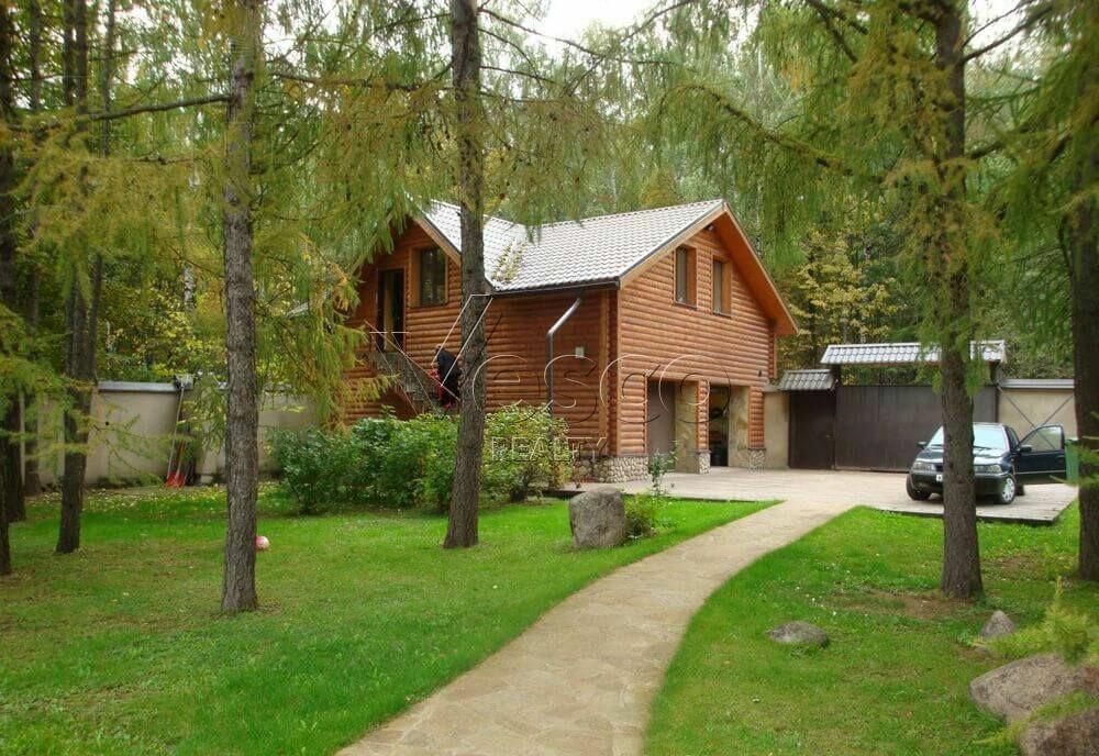 2-этажный коттедж 1 100 м² с отделкой