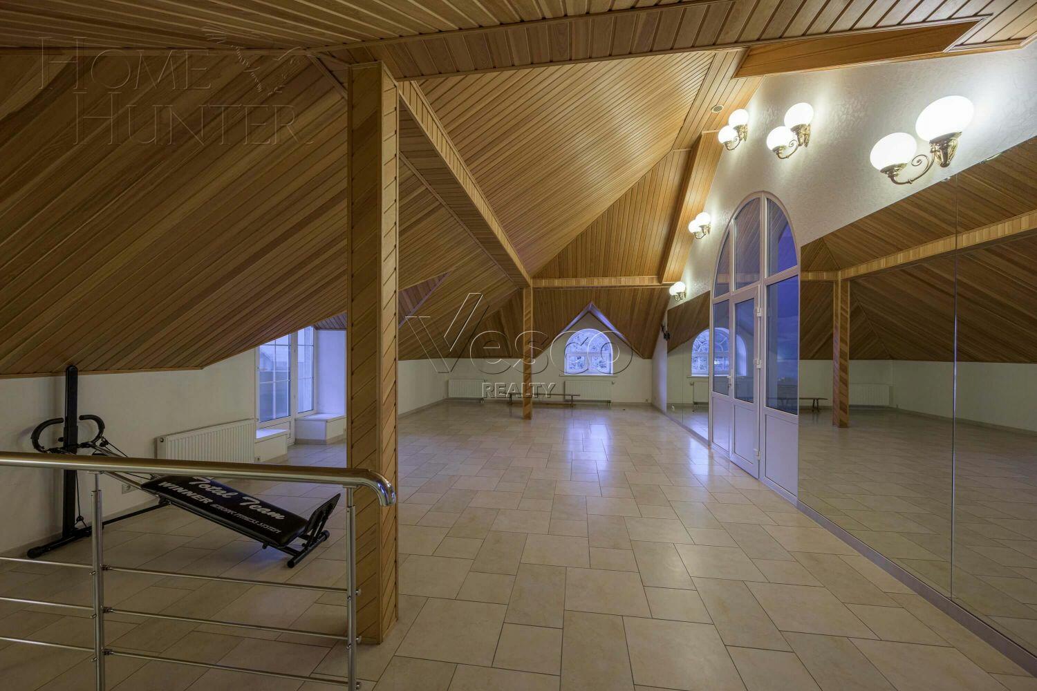 2-этажный коттедж 1 720 м² с отделкой