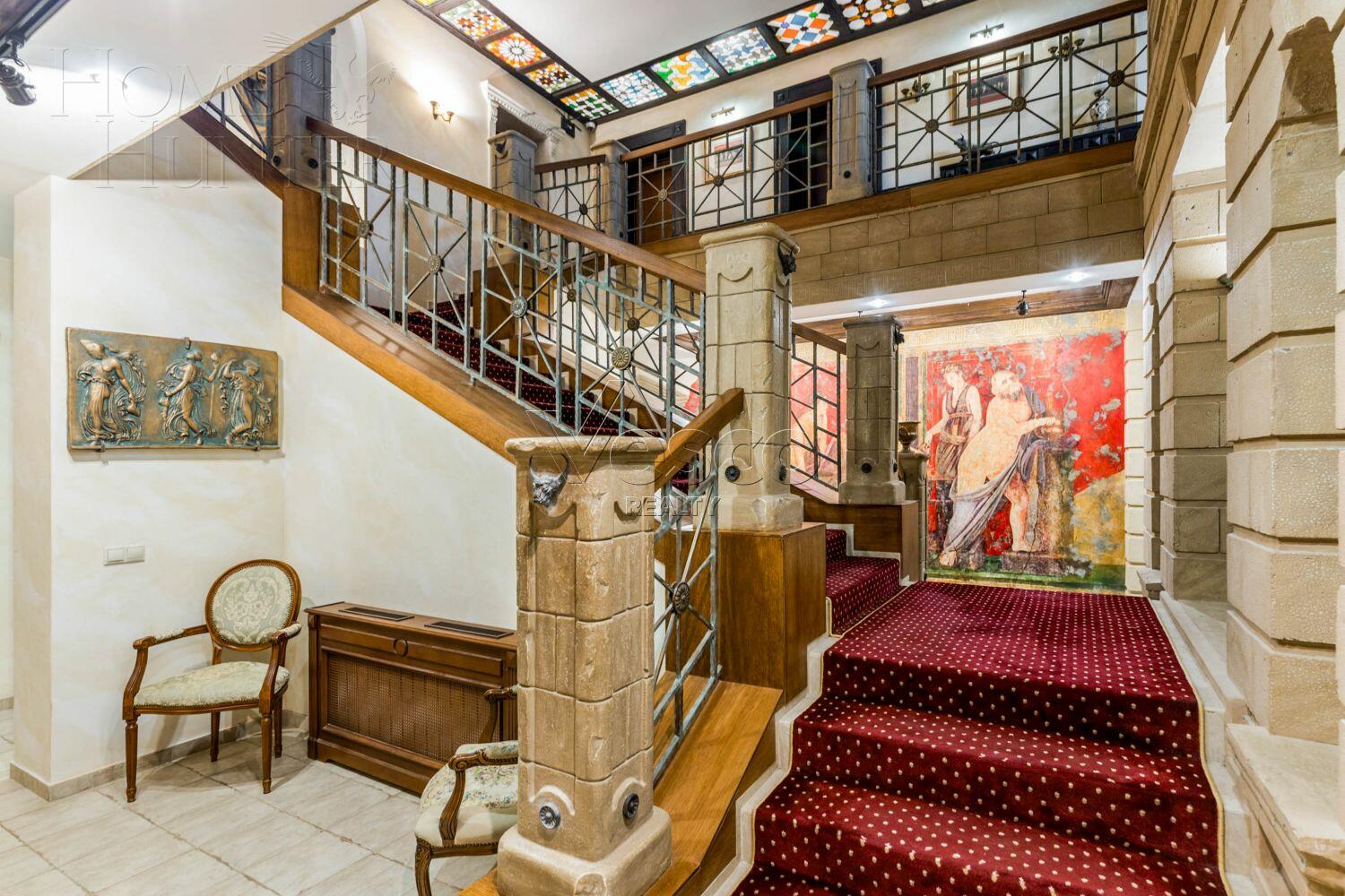 2-этажный коттедж 820 м² с отделкой